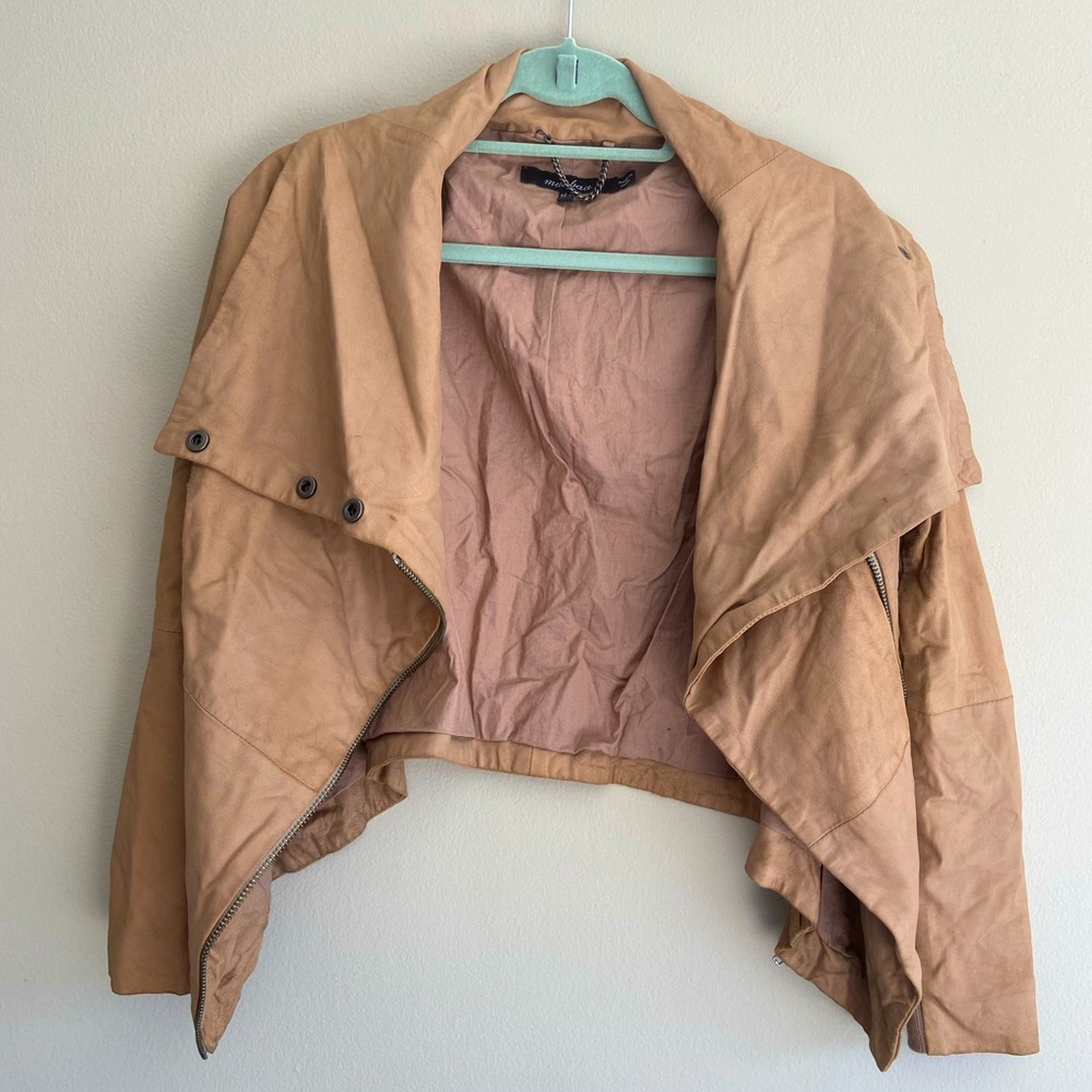 Cute Beige Leather Jacket! - image 3